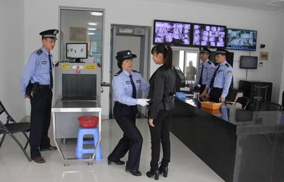 法院安全检查规则加强，艾崴X光安检机配合各地法院安检
