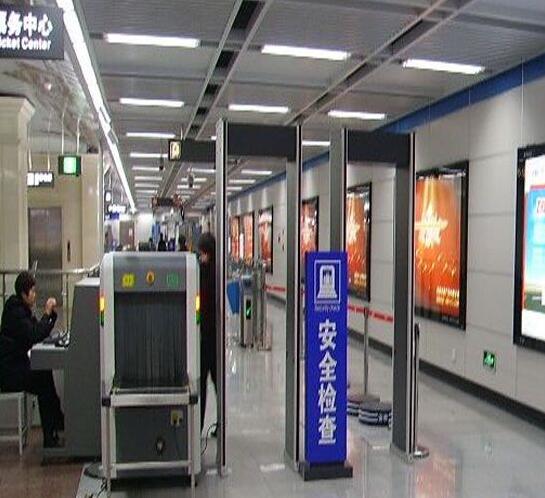 武汉地铁.jpg